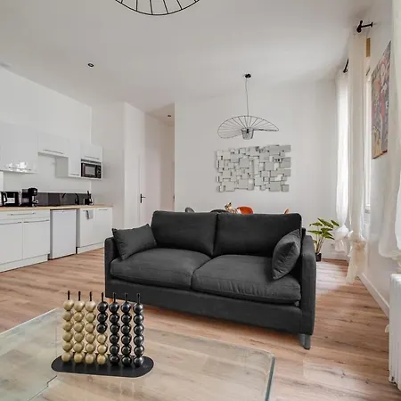 Apartment Lumineux Avec Salle De Sport, Centre